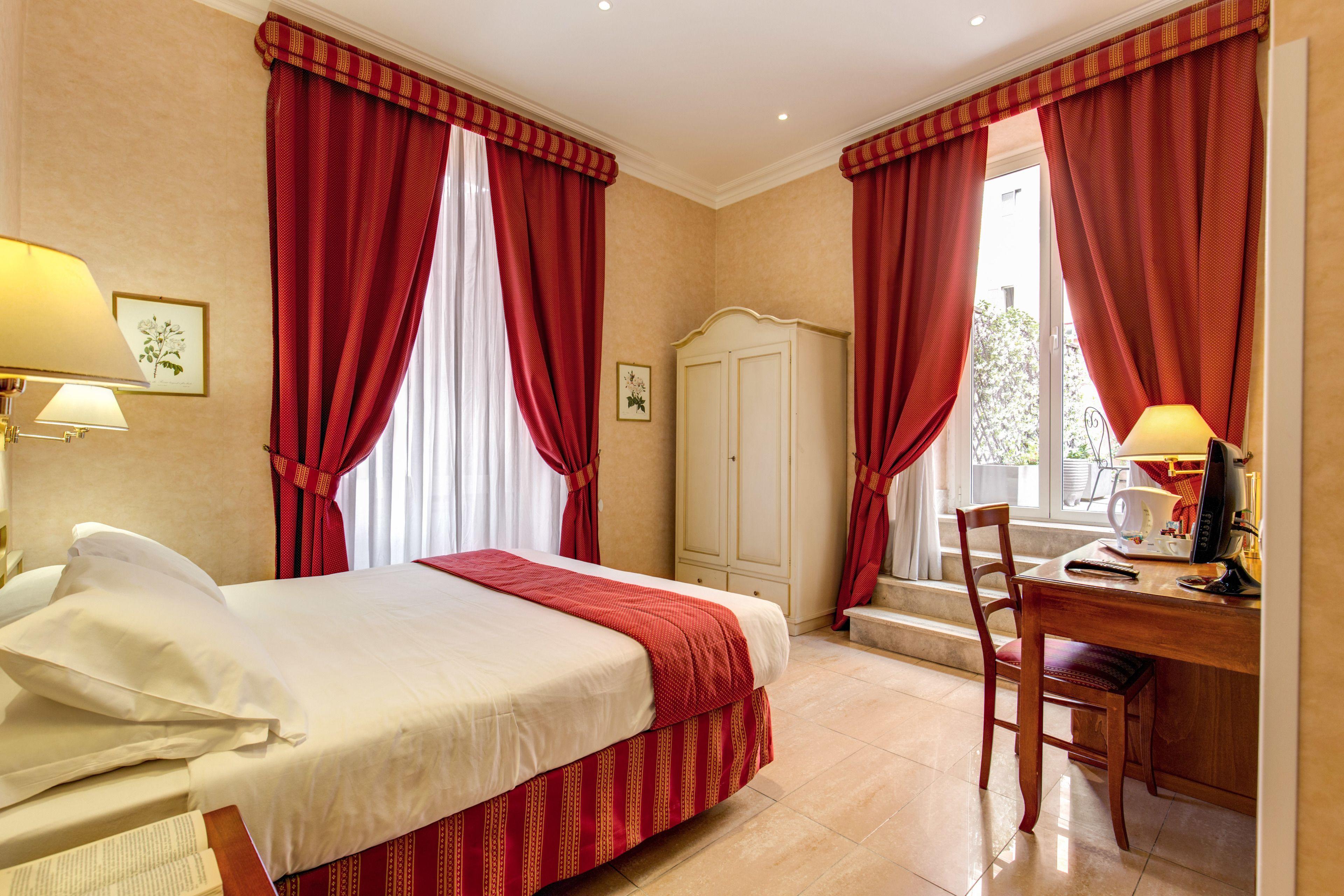 Manin Suites Lt — Photos 2
