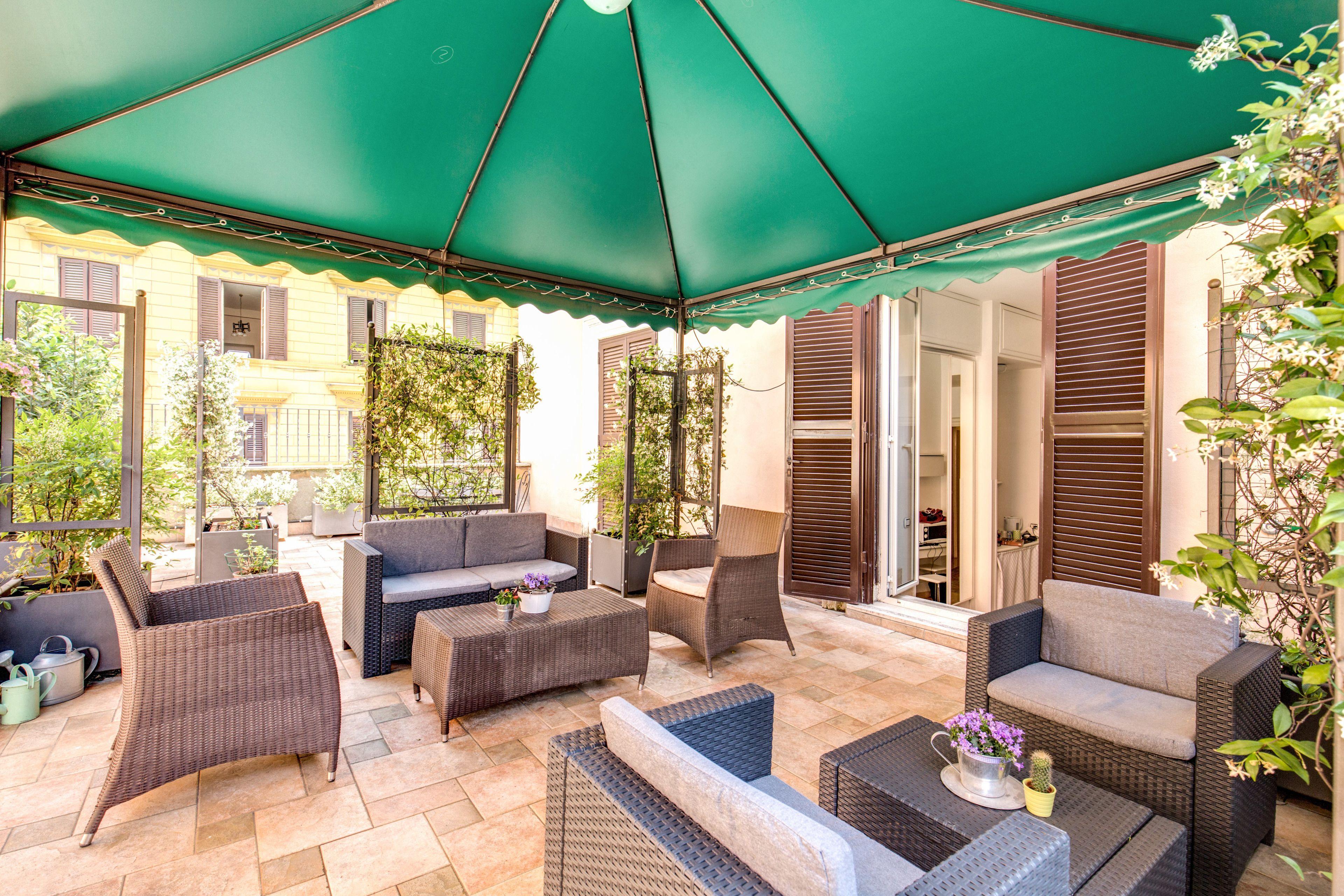 Manin Suites Lt — Photos 1